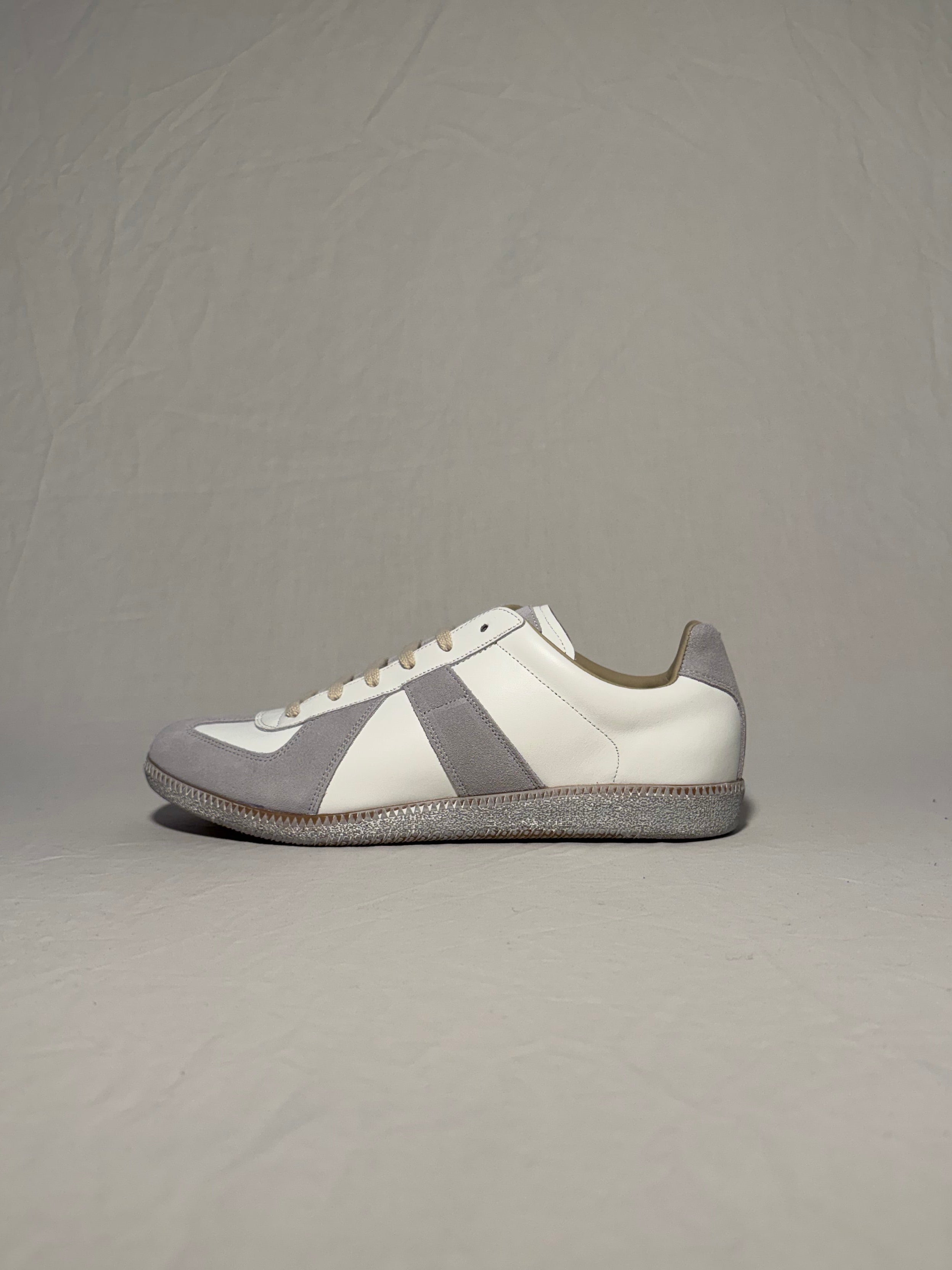 White - Painted Sole