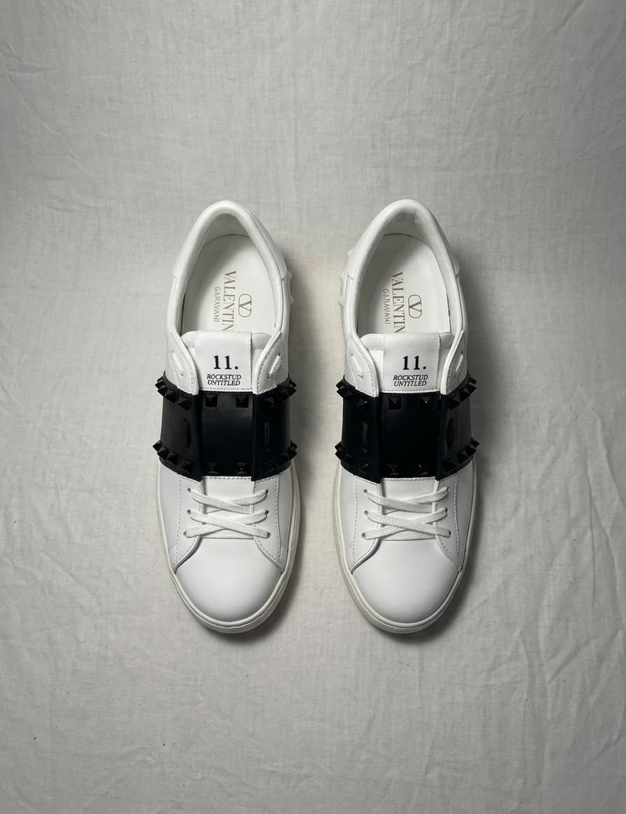 Black spike